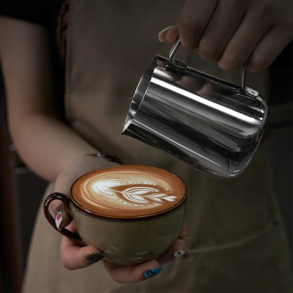 BaristaCraft™ Milk Frothing Pitcher Set – Stainless Steel Jugs with Scale & Latte Art Needle (350ml / 600ml) beunik