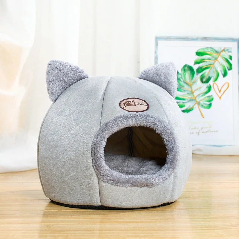 Winter Cat Pet Bed with Ears beunik